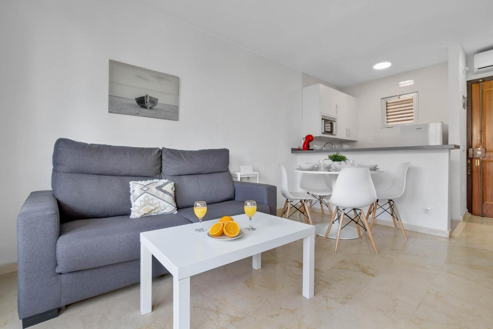 Vistamarina B 210 By Ivi Real Estate Apartment ตอร์เรโมลิโนส ภายนอก รูปภาพ