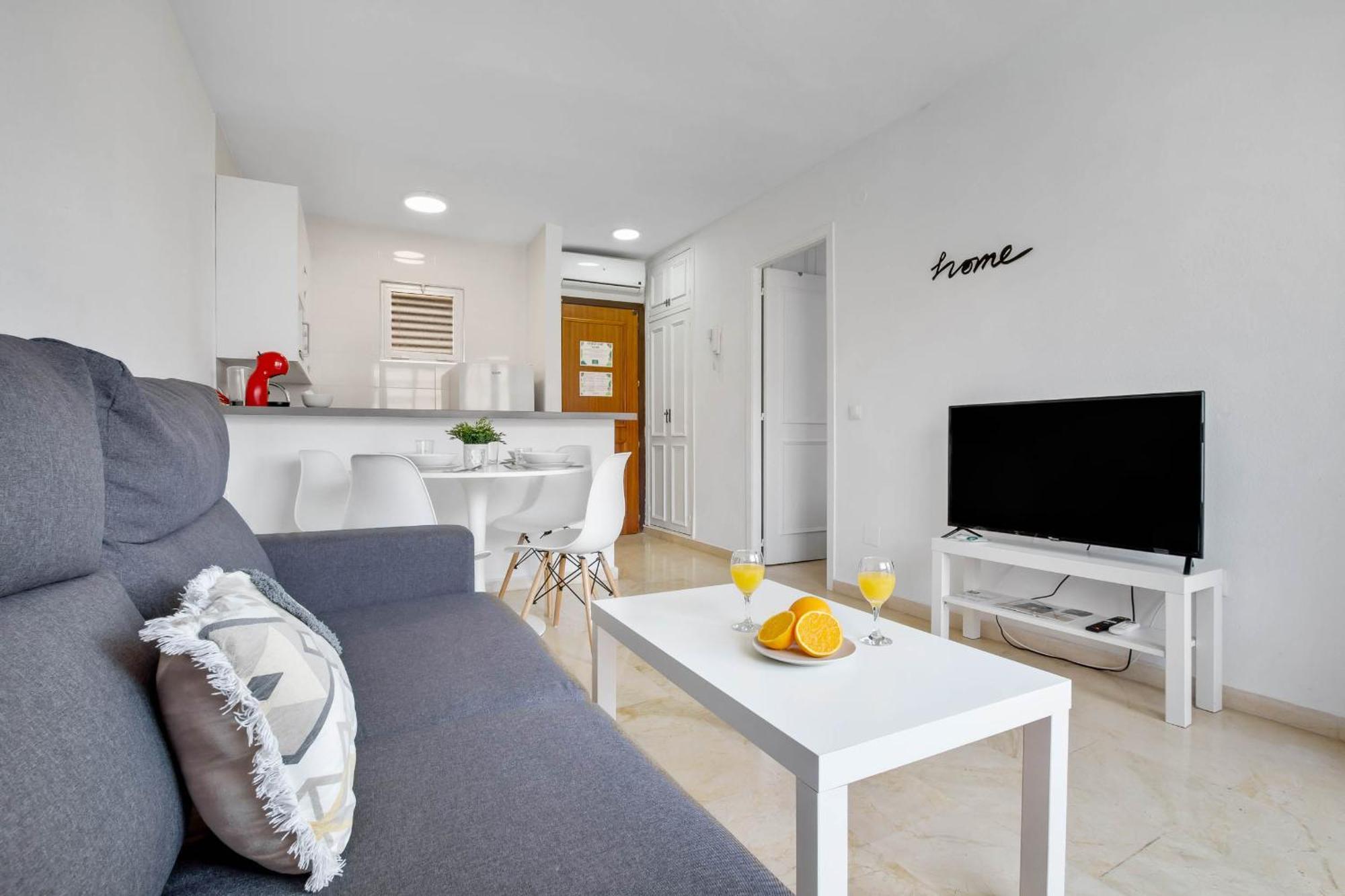 Vistamarina B 210 By Ivi Real Estate Apartment ตอร์เรโมลิโนส ภายนอก รูปภาพ